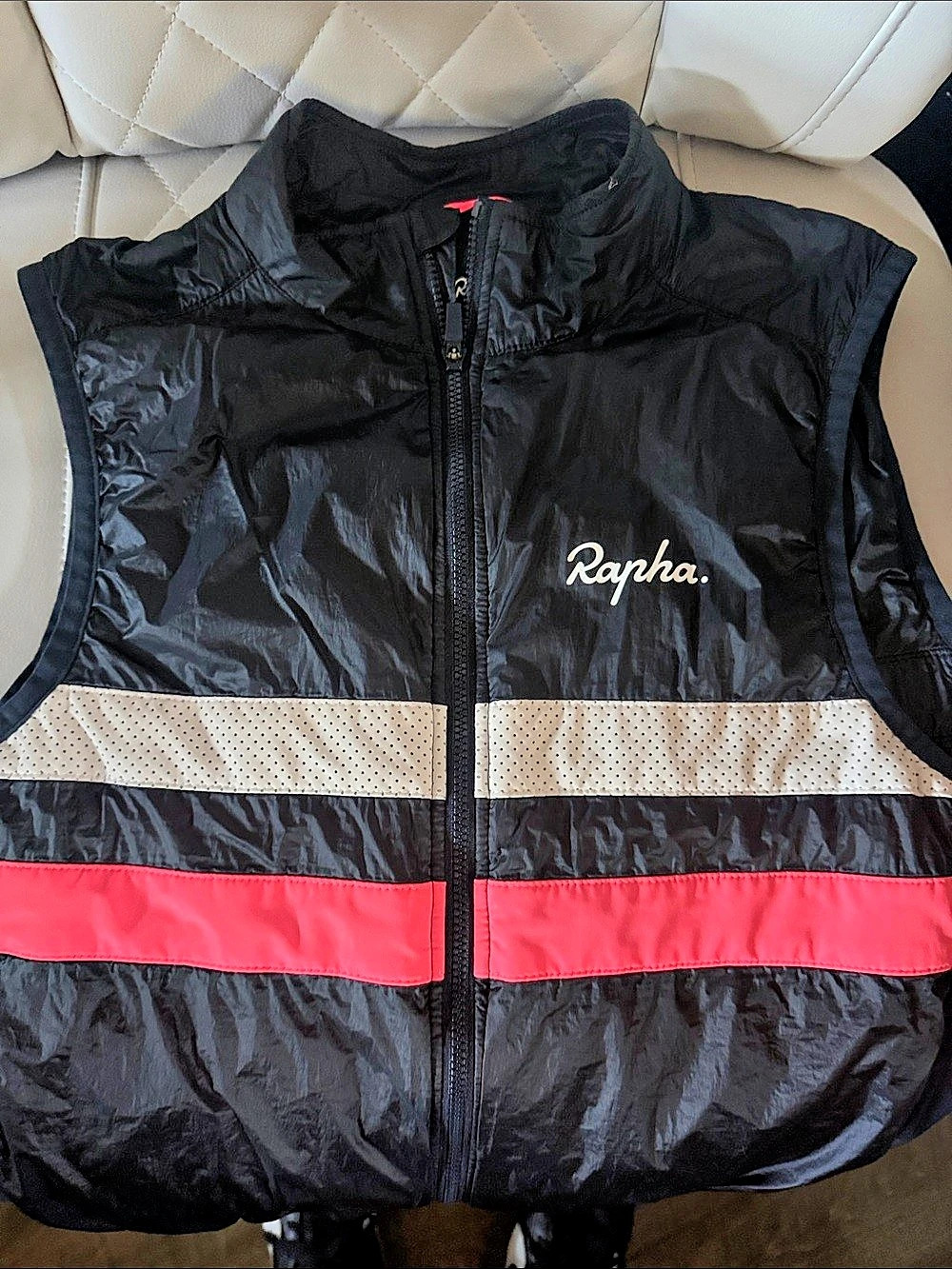 Rapha Brevet Insulated Gilet Color Block Black & Pink Size Medium NWT